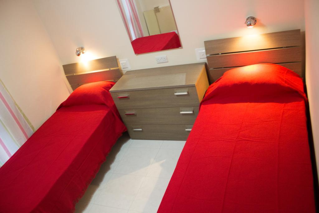 Apartment Triq Is-Silla Marsaskala Phòng bức ảnh